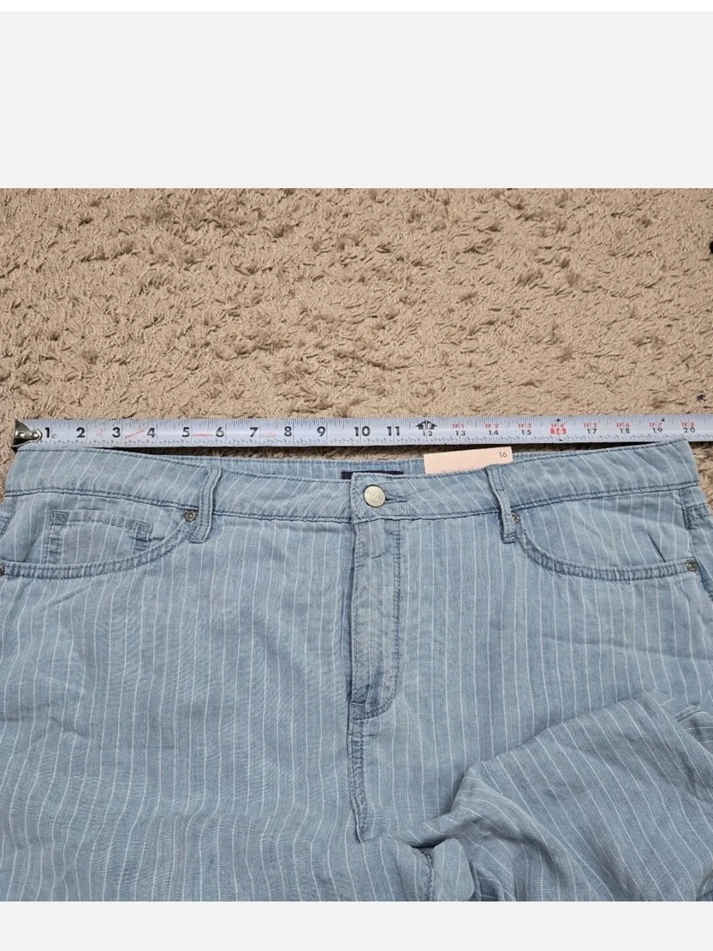 Brand New- NYDJ Relaxed Straight Light Blue with stripes 100% Lyocell Jeans - Picture 8 of 12